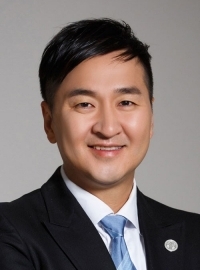 NUSKIN如新大中華領導力事務區域副總裁暨港澳總裁楊東發，獲選為第八屆香港專業及資深行政人員協會理事。